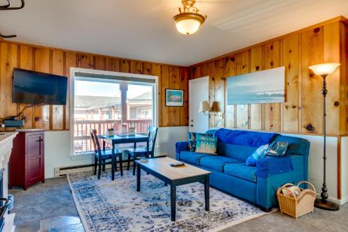 Rockaway Beach Apartment | Joe's Oceanview Getaway