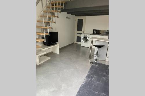 Junas Apartment | Joli studio avec terrasse privée