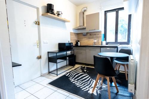 Joinville-le-Pont Apartment | Joli Studio Joinville bord de marne 15m de Paris