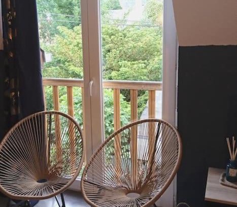 Bagneres-de-Luchon Apartment | Joli T3 60m2, centre ville, garage couvert fermé.