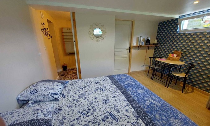 Teloche Bed & Breakfast | Jolie Chambre à 10 Minutes du Mythique Circuit du Mans en Voiture