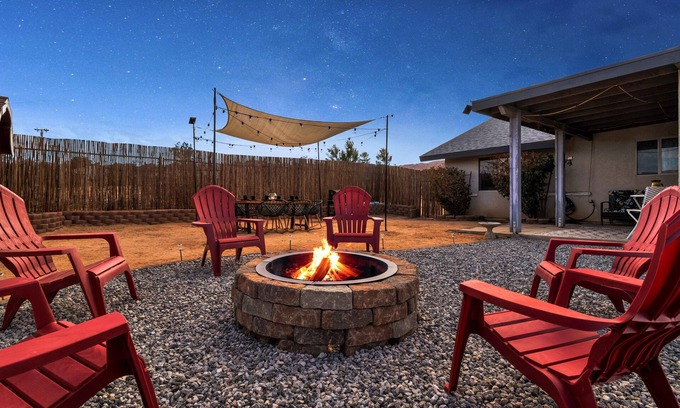 Indian Cove House | JT Desert Hideaway, Fire Pit, Outdoor picnic, King Bed