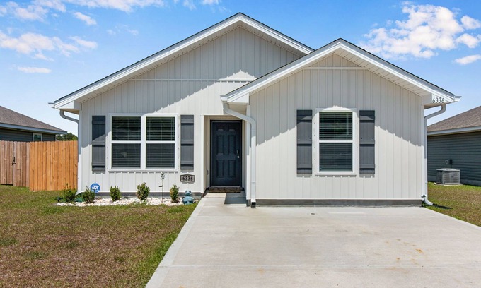 Bagdad House | June Bug Summer House