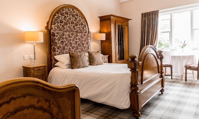 Longford House | Junior Suite-Family-Private Bathroom-Garden view-East Wing
