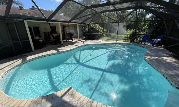 Jupiter Farms House | Jupiter - 3 Bedroom, HEATED Pool Home on an Acre of Land, with Home Theater!