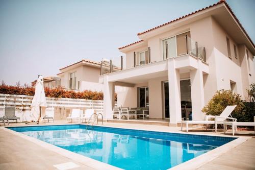 Pyla Villa | Jupiter Villa