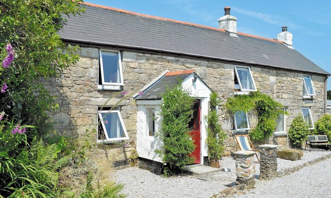 Carnmenellis Cottage | Just 9 miles from the coast, with long sandy beaches and coastal paths.