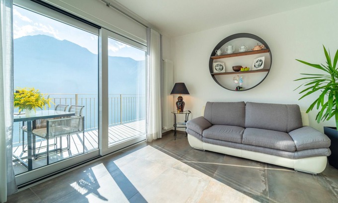 Nesso Apartment | Ka' Doro with Lake View