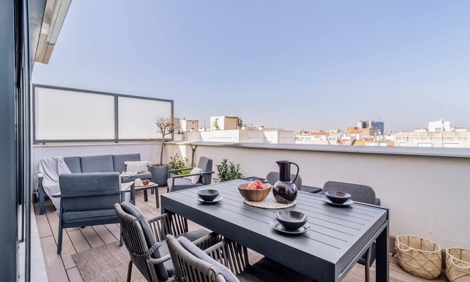 Trafalgar Apartment | Kai - 4 bedrooms duplex in Chamberí