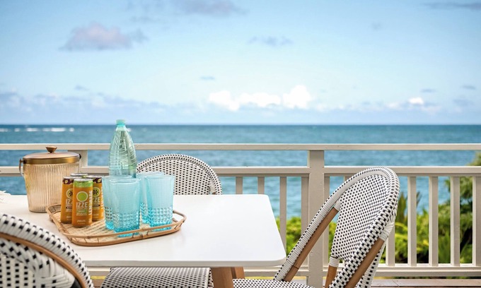 Punaluu Apartment | Kai Kealoa, Beachfront, Hot Tub, A/C, Ocean Views