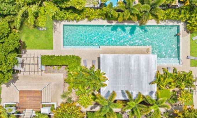 Mermaid Beach Apartment | Kai - Spacious 1BR Apartment - Moments to the beach - Gold Coast Escape
