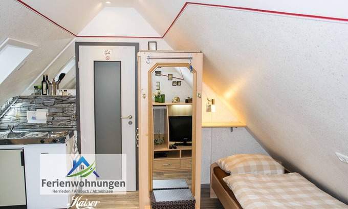 Elbersroth Resort | Kaiser's single room 1 - apartment in Franconia (Herrieden), for 1-2 persons