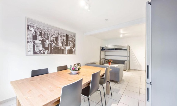 Oostrozebeke Apartment | Kalbergstay 3 work stay Apartment