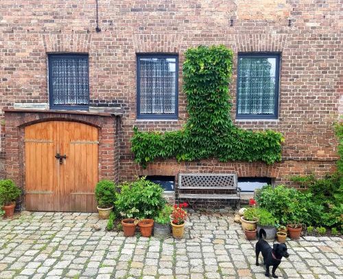 Gubin Apartment | Kanciapa Sherlocka - Sherlock's Hut