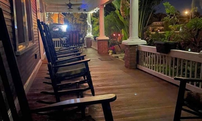 Historic Downtown Kissimmee Bed & Breakfast | Kapp and Kappy B&B