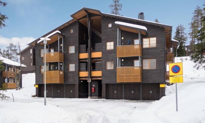 Rukatunturi House | Karhunvartijan Linna B11 by Interhome