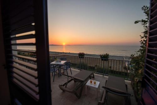 Venetico Marina Resort | Karma Resort