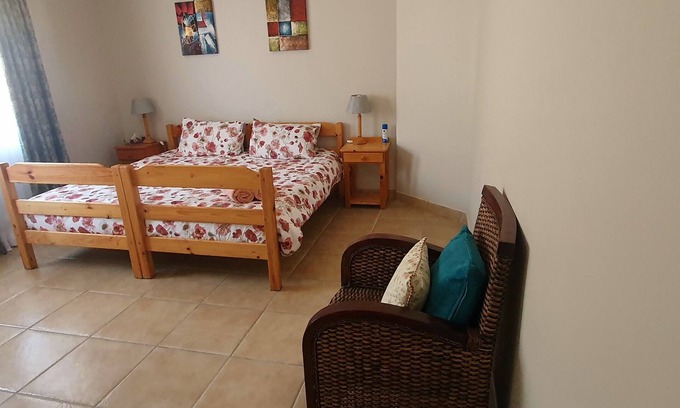Ladismith Other | Karoo peace and quiet on a hill with breathtaking mountain views