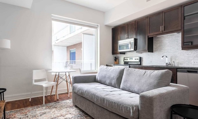 Waller Creek District Apartment | Kasa | Comfy Studio with Amenity Access | Austin