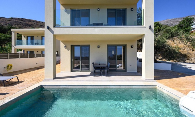 Mariou Villa | Katerina2,Swimming pool,Near beach,Taverns