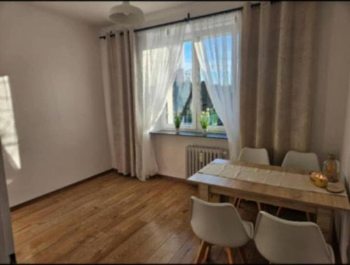 Krasnik Apartment | Kawalerka Krasińskiego