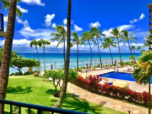 Honokowai Apartment | KBM Resorts FREE CAR Kaanapali Shores Ocean view 2-Bedroom Condo with Huge Lanai Steps to Pool KS-258