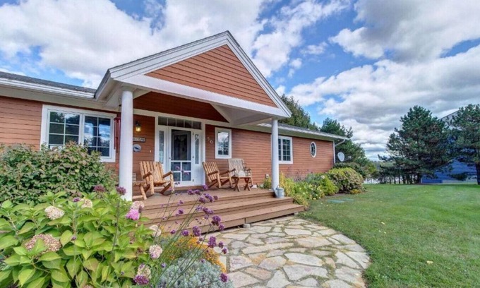 South Hero House | Keeler Bay Hideaway!