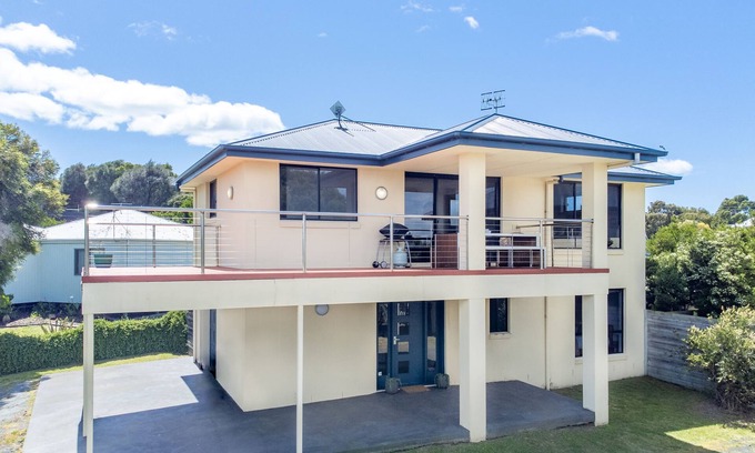 Coles Bay House | Kelp Freycinet - Pet friendly!