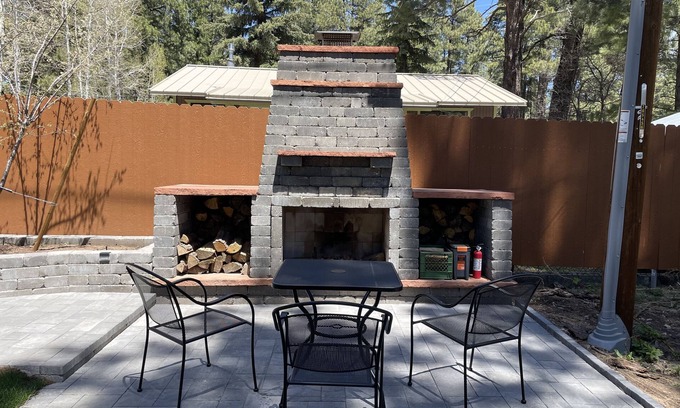 Mountainaire House | Kendrick Kastle - EV Charger-Fire Pit-Pet Friendly-Close to Aldea Wedding Venue