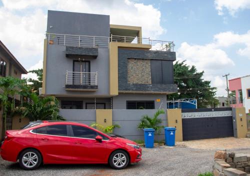 Oyarifa House | Kenest Villa - 3 Master-Bedrooms