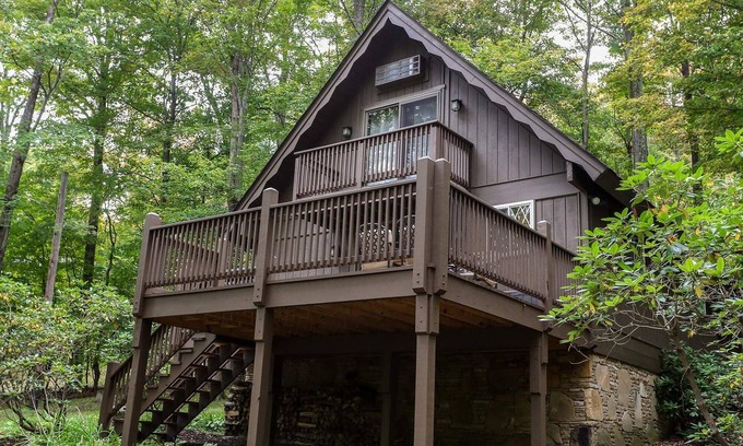 Seven Springs Cabin | Kenswood Cabin at Seven Springs