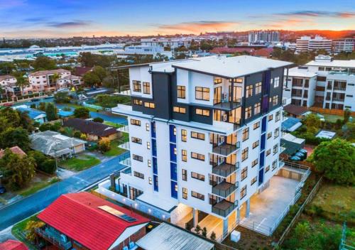 Upper Mount Gravatt Apartment | Khandalla Apartments