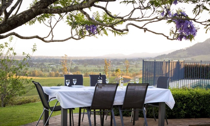 Kia Ora House | Kia Ora Lookout Retreat