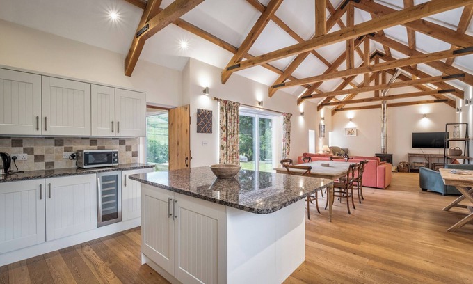 Thornhill Cottage | Kilnmark Bothy