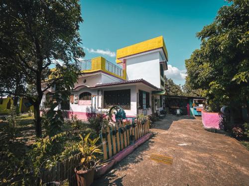 Ramnagar House | King of Corbett - Highlander's Retreat by Homeyhuts