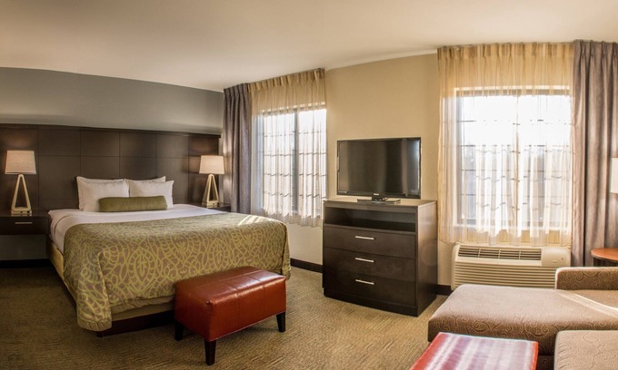 Schererville Apartment | King Studio. Free Breakfast. Indoor Pool.