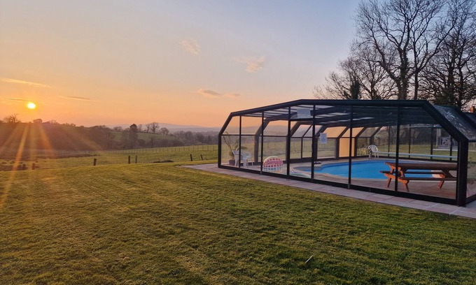 Whitland Cottage | Kingfisher Cottage