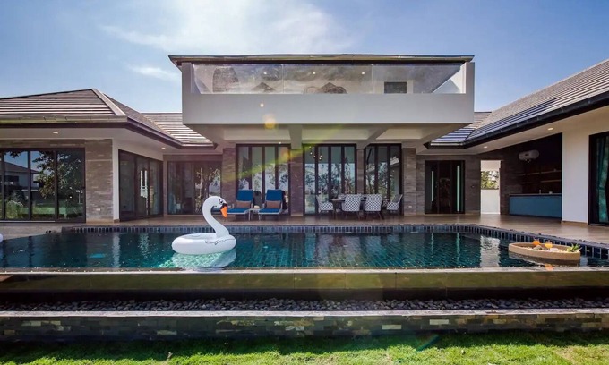 Hua Hin Villa | Kingfisher Luxury Pool Villa @ Silver Lake - Pet Friendly