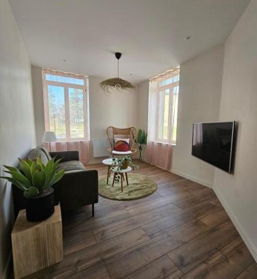 Roche-la-Moliere Apartment | Kings View