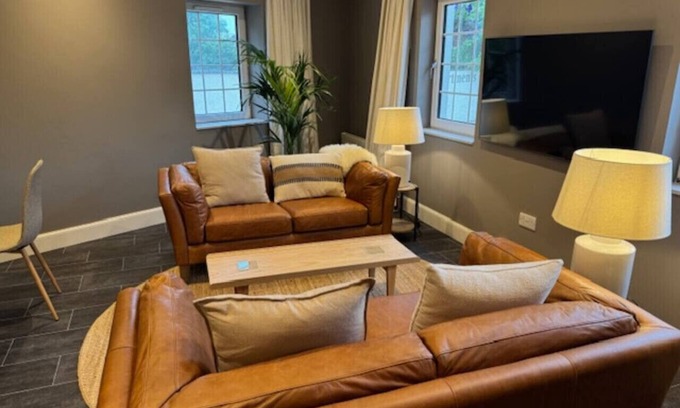 Bilston Apartment | Kinloch - sleeps up to five