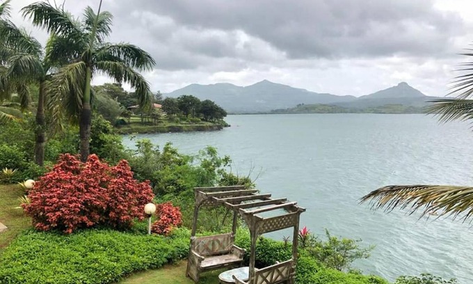 Kadadhe Ski Chalet | Kino Lakeside Chalet Ambegaon