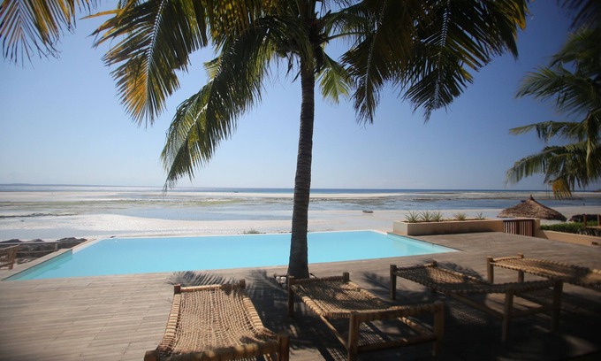Pemba Hotel | Kirimizi - Hotel & Restaurante