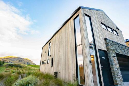 Kawarau Falls House | Kōhatu House - Jacks Point Remarkable Paradise