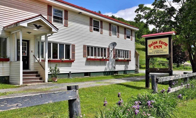 Pittsfield Bed & Breakfast | Korean Gourmet Stay at Swiss Farm Inn - 1 night
