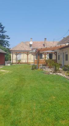 Balatonbereny Apartment | Kovács apartman