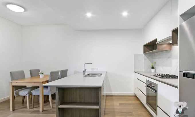 Waitara Apartment | KOZYGURU | Waitara | Kozy 2 Bed APT | Walk to Train Station | NWA008