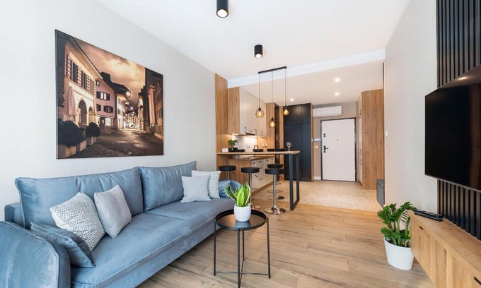 Warszawskie Apartment | Krakowiak Apartment