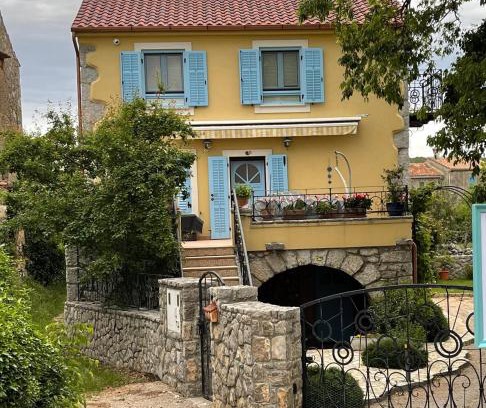 Kornic House | Krk Houses