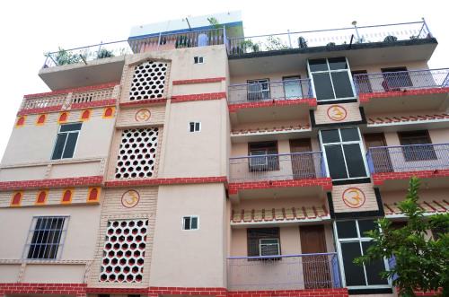 Bodh Gaya Hotel | Kundanbazar Guest House