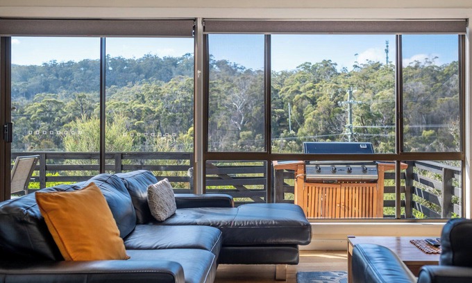 Coles Bay House | Kunzea - Freycinet Holiday Houses